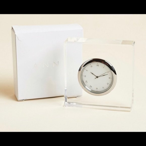 ANNA New York Vola Lucite Clock - Picture 5 of 9